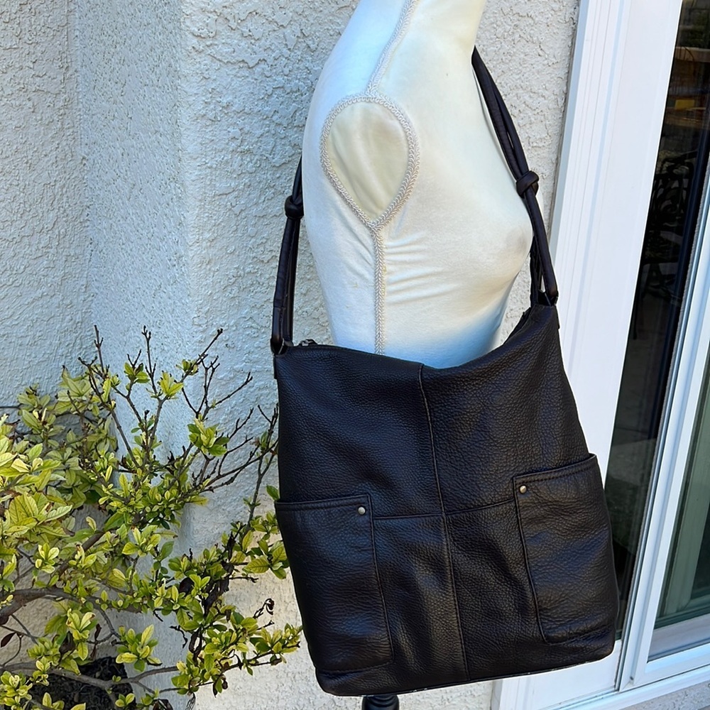Eddie Bauer Large Brown Pebble Leather Shoulder Tote Purse